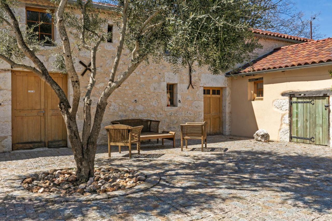 לינה וארוחת בוקר Castelmoron-sur-Lot Domaine De Rambeau מראה חיצוני תמונה